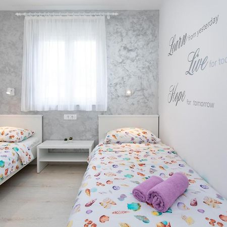 Apartment Blazi 奈维斯 外观 照片
